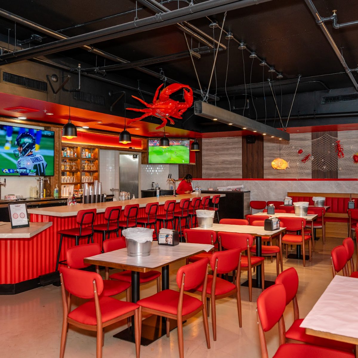 Uptown Oakland & Springfield’s Liveliest Dining Rooms