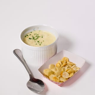 NEW ENGLAND CLAM CHOWDER