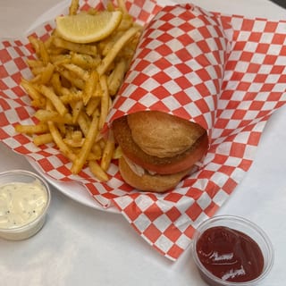 CRAB CAKE PO BOY